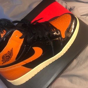 Jordan Retro High Shattered Backboards 3.0 $250
